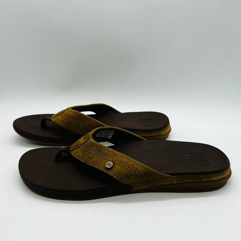 Reef Men’s Tan and Brown Leather Flip-Flops Size 10